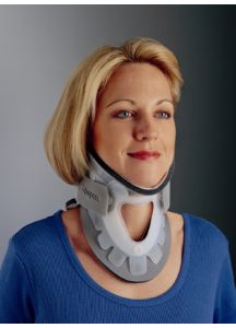 PROCARE Aspen Rigid Cervical Collar with Replacement Pads Regular - 79-83365