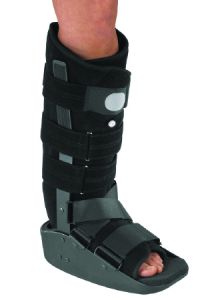 Air Walker Boot Max Trax Support